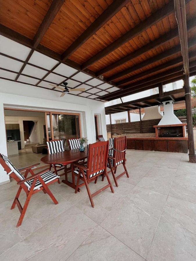 Oasi Rejuve Villa Meneou Εξωτερικό φωτογραφία